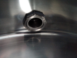 Garnek stalowy z kranem 70 L - pojemnik ze stali nierdzewnej, z zaworem 3/4 cala
