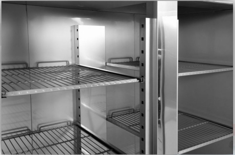 Szafa chłodnicza 1300 L Yato YG-05210 dwudrzwiowa, stal nierdzewna Szafa chłodnicza 1300 L Yato YG-05210 dwudrzwiowa, stal nierdzewna