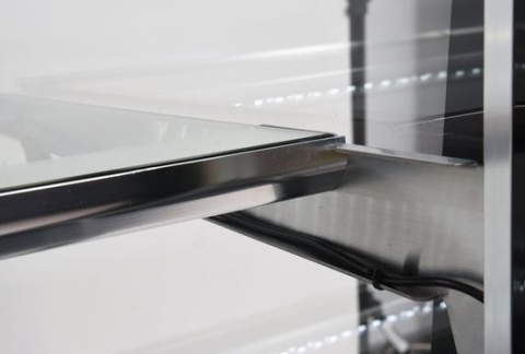 Witryna chłodnicza ekspozycyjna 400 L czarna Yato LED